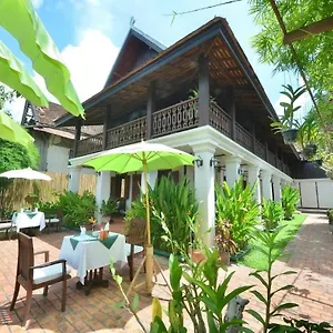 4* Hotel & Travel